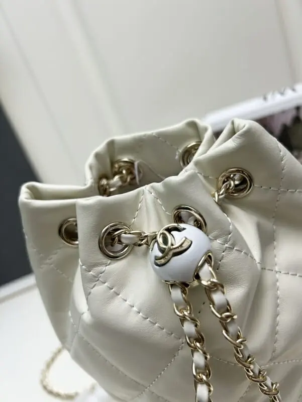 chanel aaa qualite sac a dos  pour femme s_1211a314